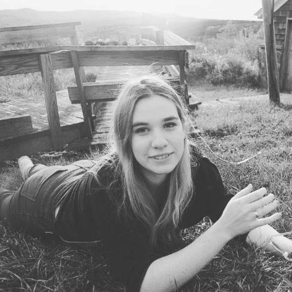 Meet your Posher, Madeleine - Picture 1 of 1